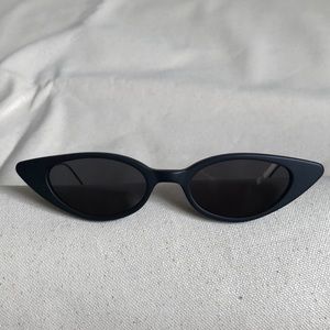 Illesteva Marianne Sunglasses- Black/Black